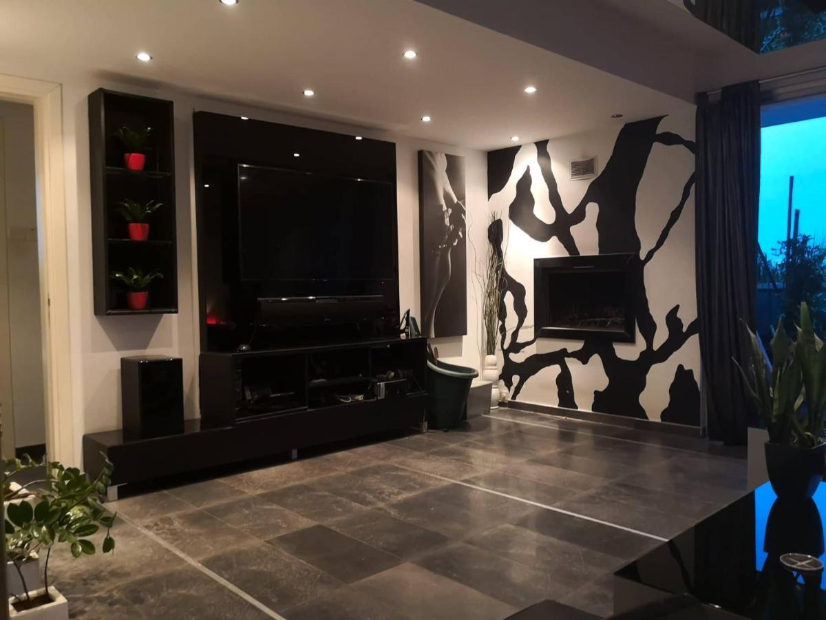 Fine Designed Flat 302 Appartamento Larnaca Esterno foto